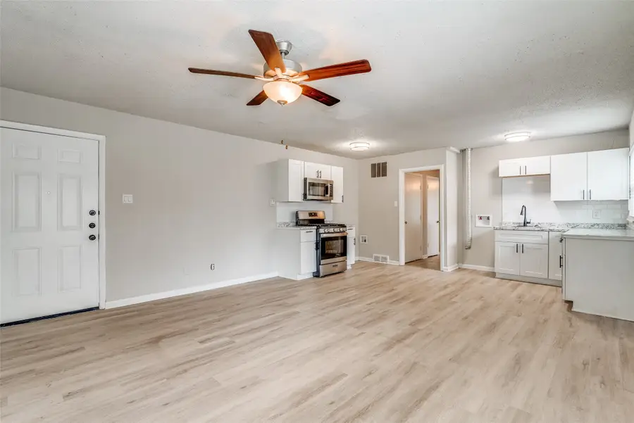 3301 Willing Avenue, Fort Worth, TX 76110 - #2