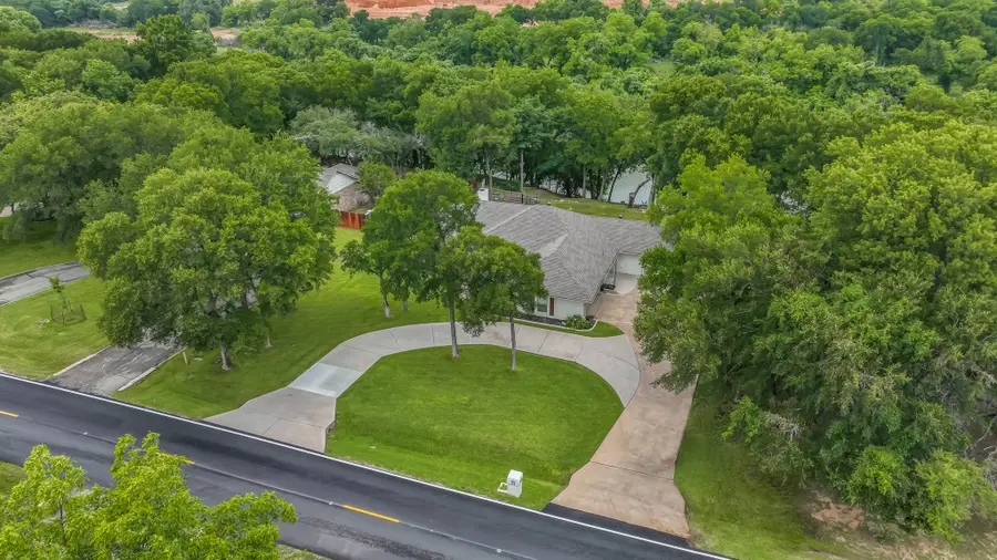 8012 Ravenswood Road, Granbury, TX 76049 - #2