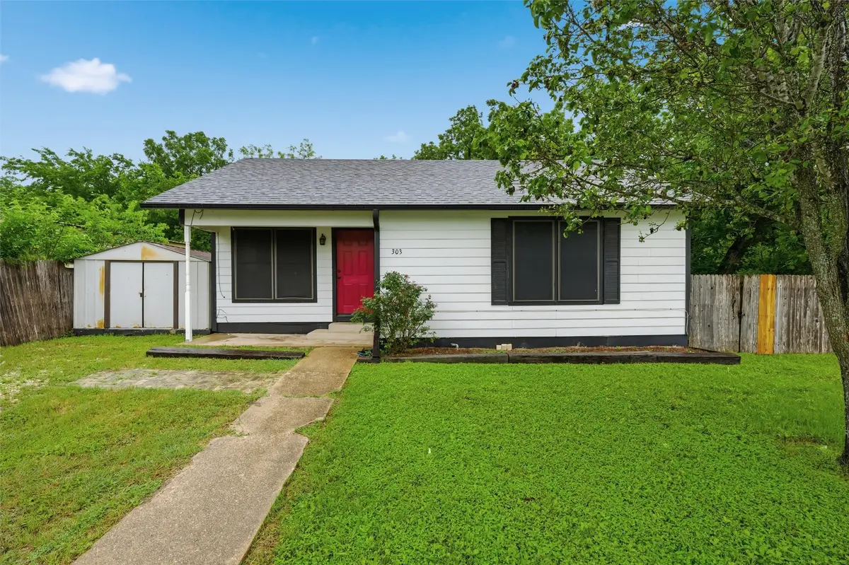 303 N Milam Street, Rogers, TX 76569 - #1