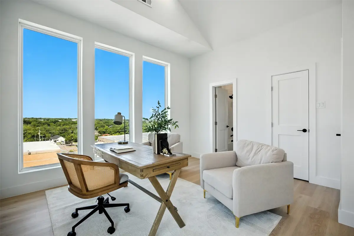 312 N Lancaster Avenue #101, Dallas, TX 75203 - #1