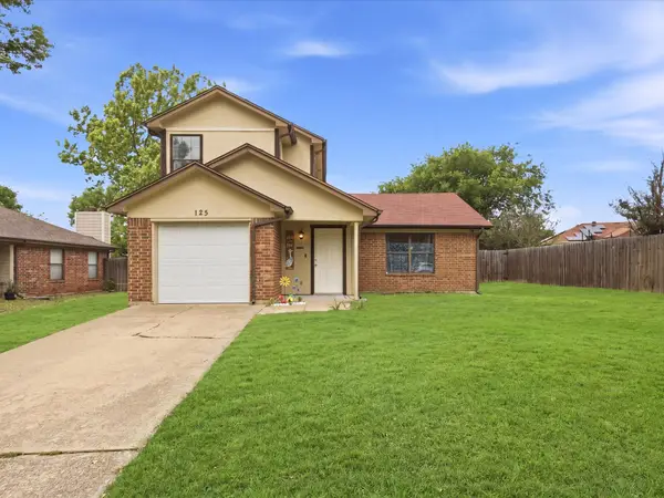 125 N Chapel Creek Boulevard, Fort Worth, TX 76108