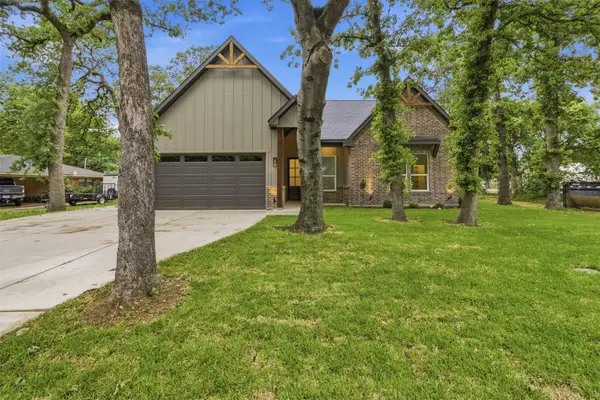 713 Club Oak Drive, River Oaks, TX 76114
