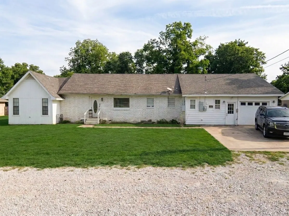 315 E Hill Street, Eastland, TX 76448 - #1