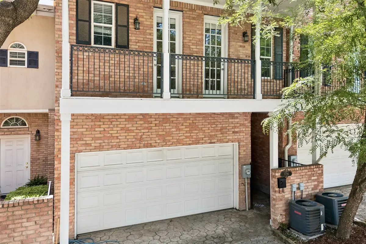 5726 La Vista Drive, Dallas, TX 75206 - #1