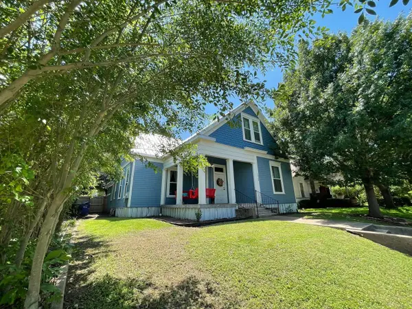 1028 N 4th Street, Waco, TX 76707