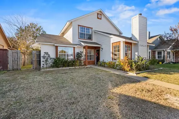 3925 Bond Street, Rowlett, TX 75088