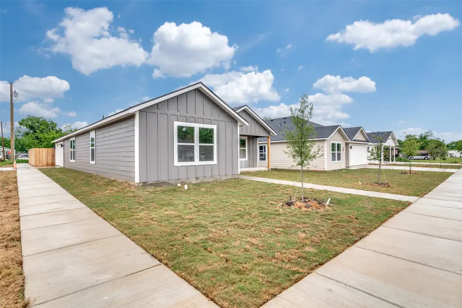 299 Stallings Street, Terrell, TX 75160 - #2