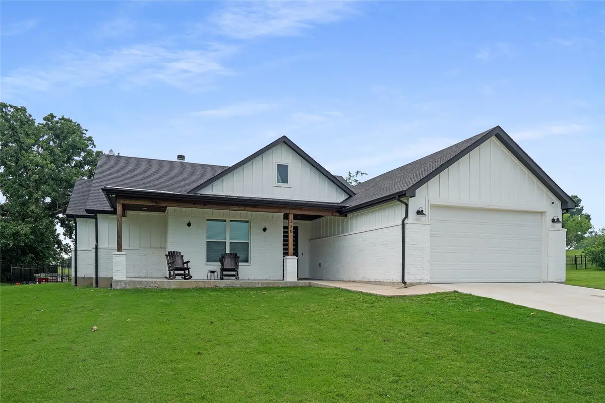 230 Driftwood Court, Runaway Bay, TX 76426 - #1