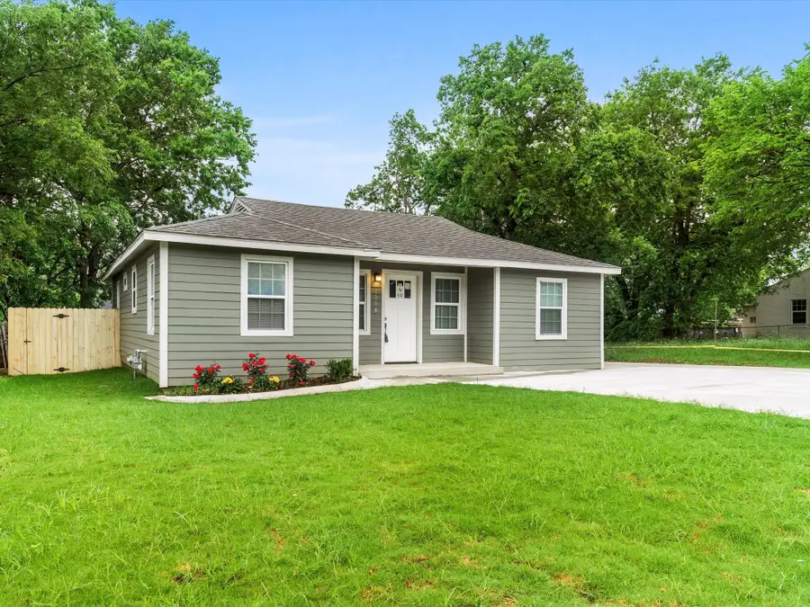1008 Schieffer Avenue, Fort Worth, TX 76110 - #2