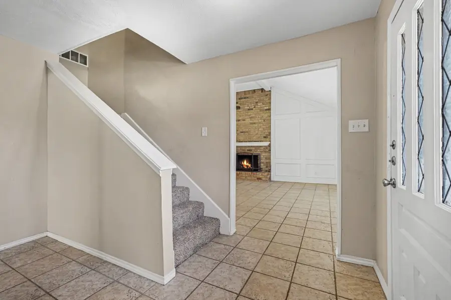 1020 Oxfordshire Drive, Carrollton, TX 75007 - #2