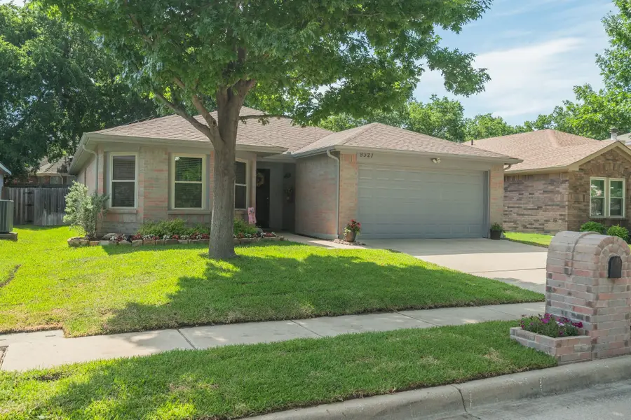9321 Goldenview Drive, Fort Worth, TX 76244 - #2
