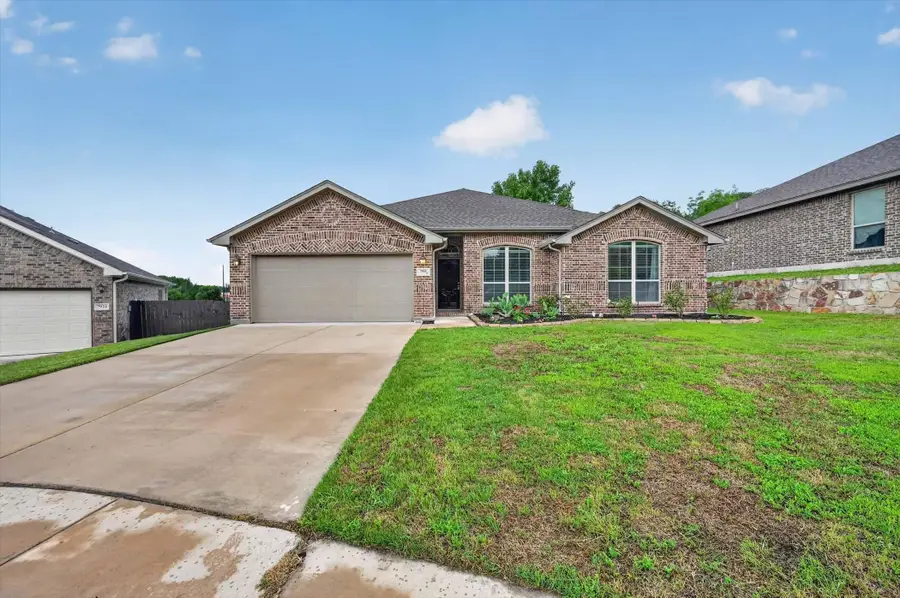 7920 Wilson Cliff Court, White Settlement, TX 76108 - #2
