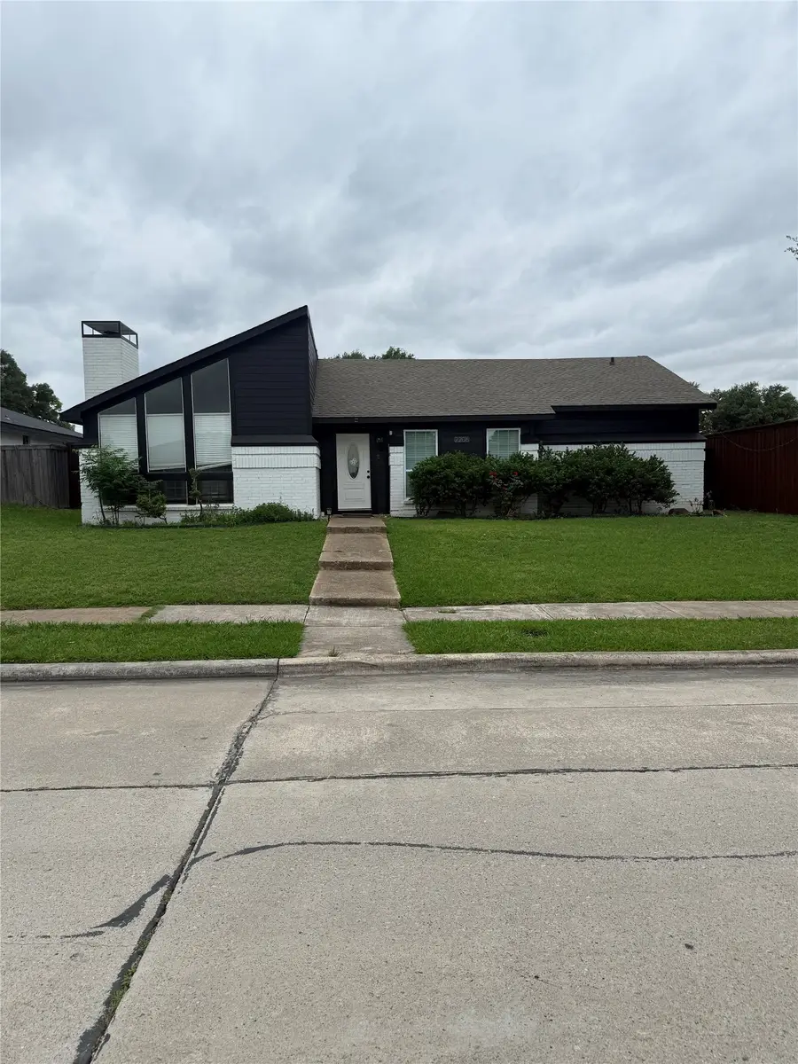 2206 Old Mill Road, Carrollton, TX 75007 - #2