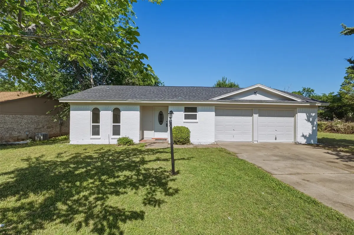 6900 Windy Hill Road, Forest Hill, TX 76140 - #1