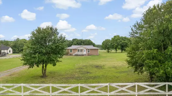 5732 Emilia Way, Leonard, TX 75452