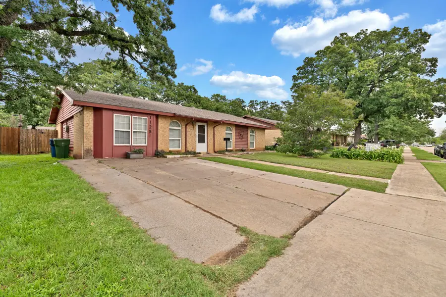 1125 Hillwood Drive, Lewisville, TX 75067 - #2