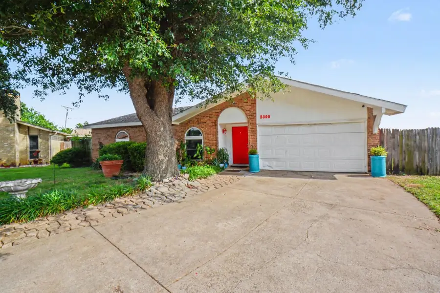 5300 Princess Court, Lake Dallas, TX 75065 - #3