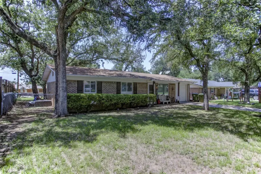604 26th Avenue, Mineral Wells, TX 76067 - #2