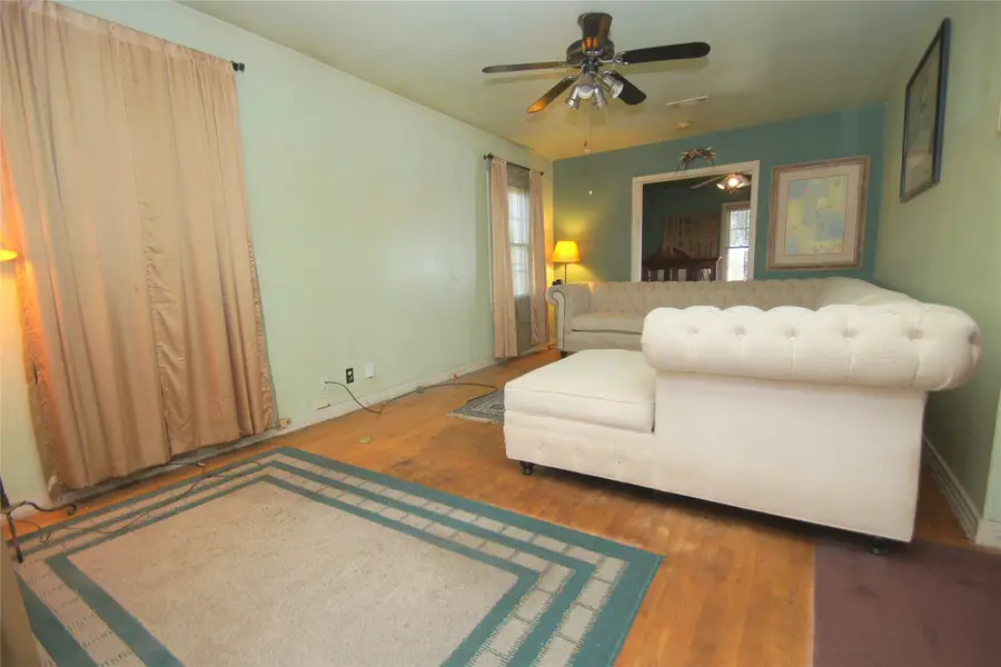 3359 Shelley Boulevard, Dallas, TX 75211 - #3