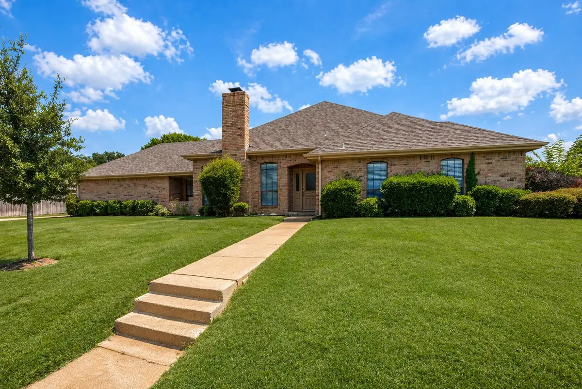5401 Ledgestone Drive, Fort Worth, TX 76132 - #1