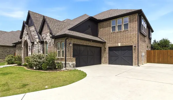 902 S Bluebird Lane, Midlothian, TX 76065