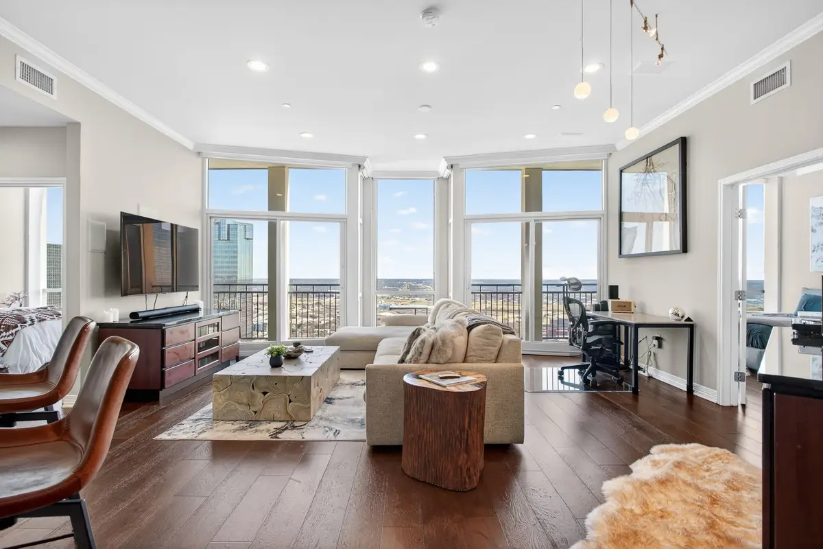 500 Throckmorton Street #3201, Fort Worth, TX 76102 - #1