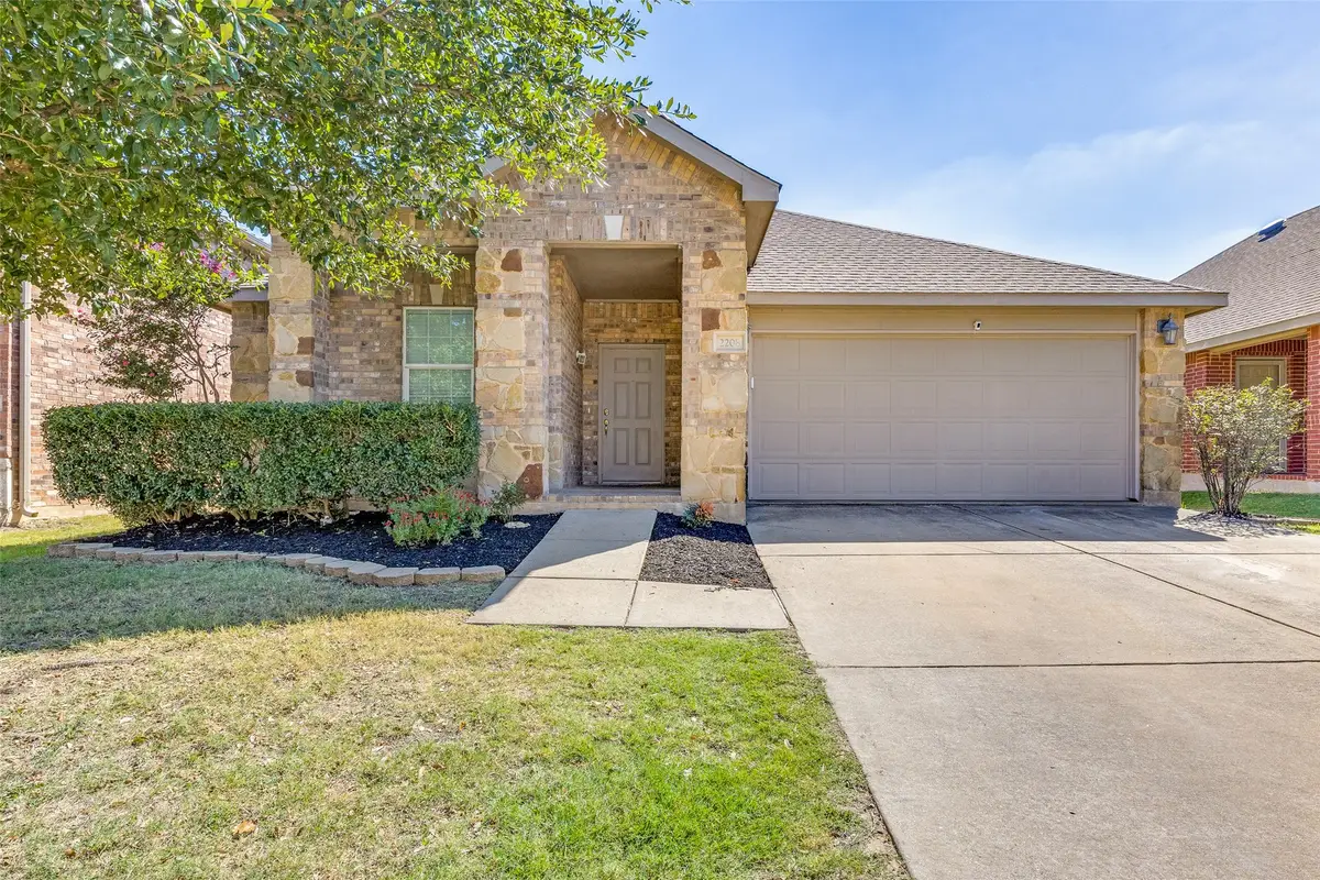 2208 Cavalry Drive, Fort Worth, TX 76177 - #1