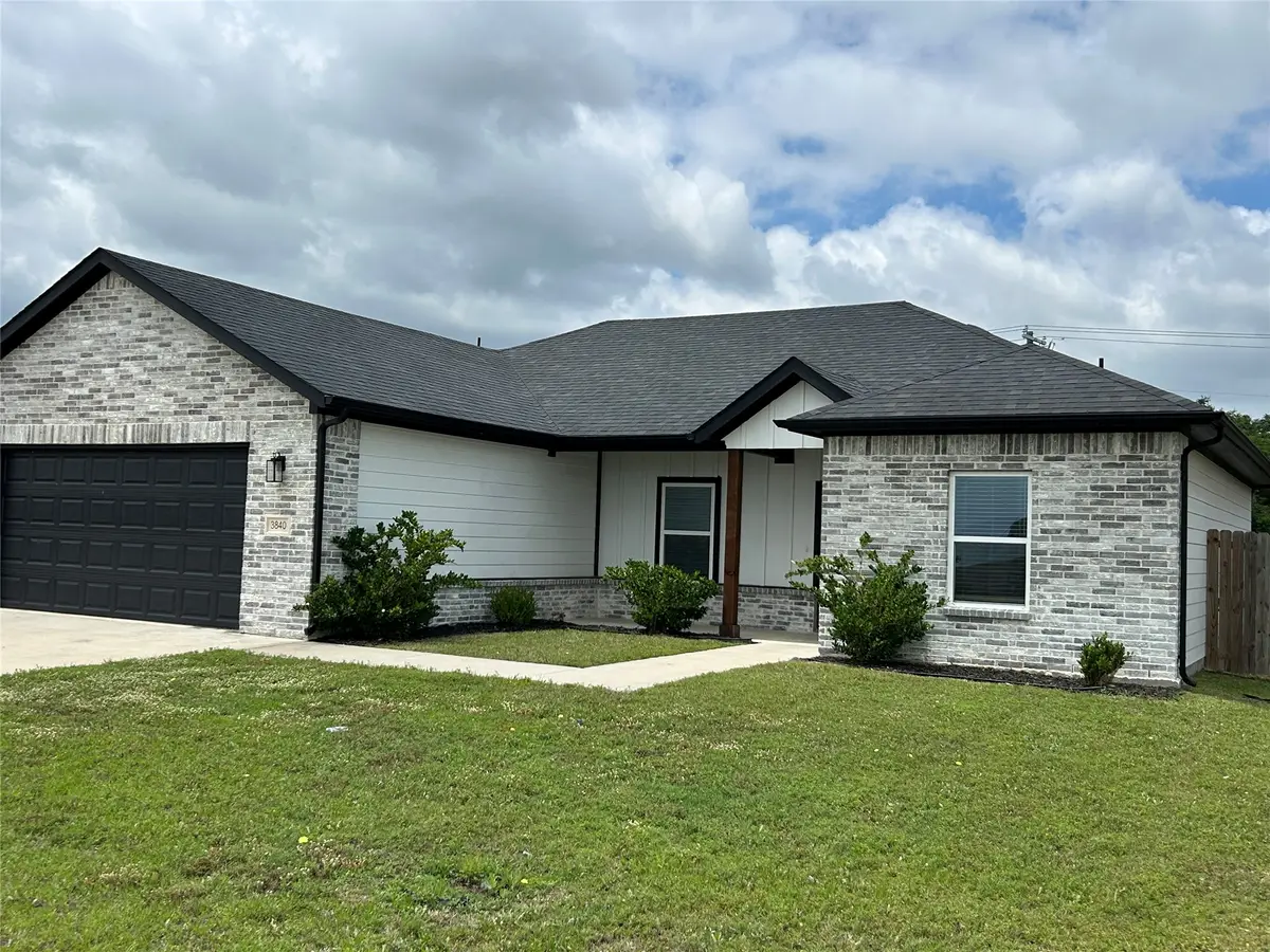 3840 Skylane Avenue, Corsicana, TX 75110 - #1