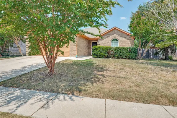 4512 Wheatland Drive, Fort Worth, TX 76179