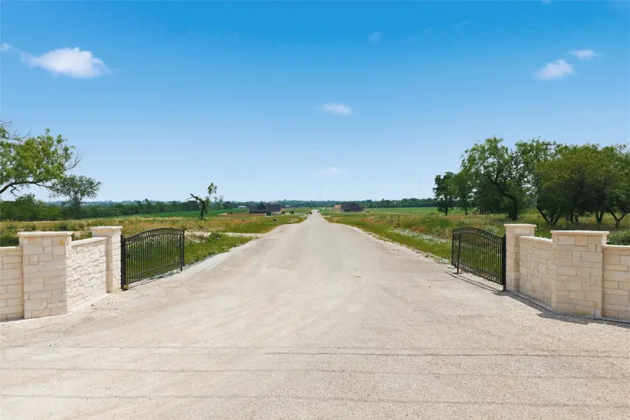 259 Lacek Mill Rd, China Spring, TX 76633 - #2