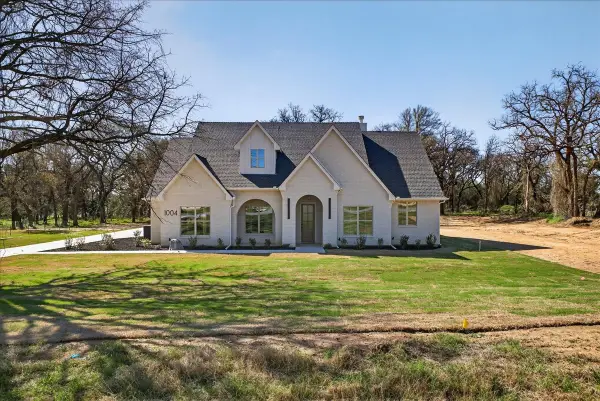 1004 Arbor Vista, Azle, TX 76020