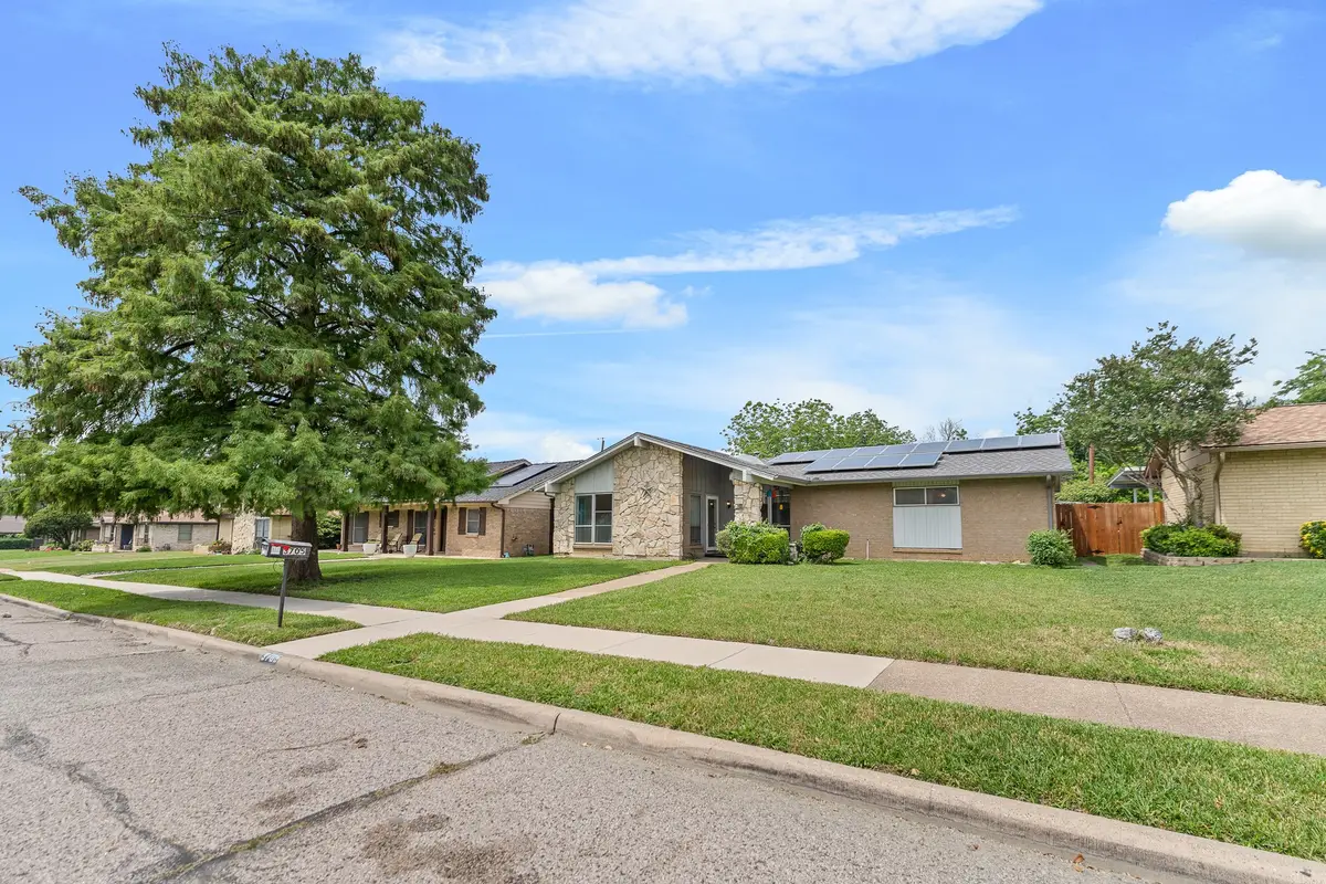 3705 Flamingo Lane, Irving, TX 75062 - #1