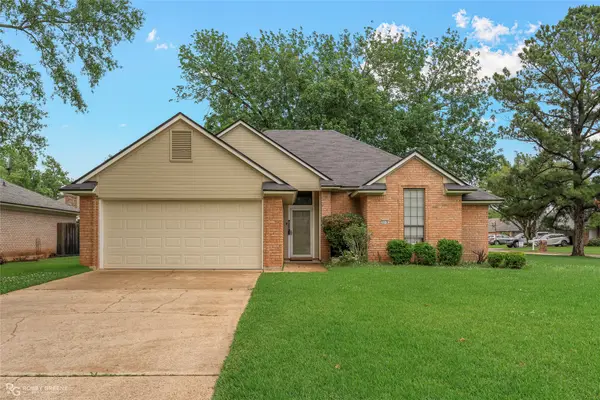 5138 Heatherton Drive, Bossier City, LA 71111