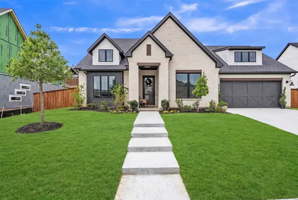 900 Brookwood Boulevard, Haslet, TX 76052