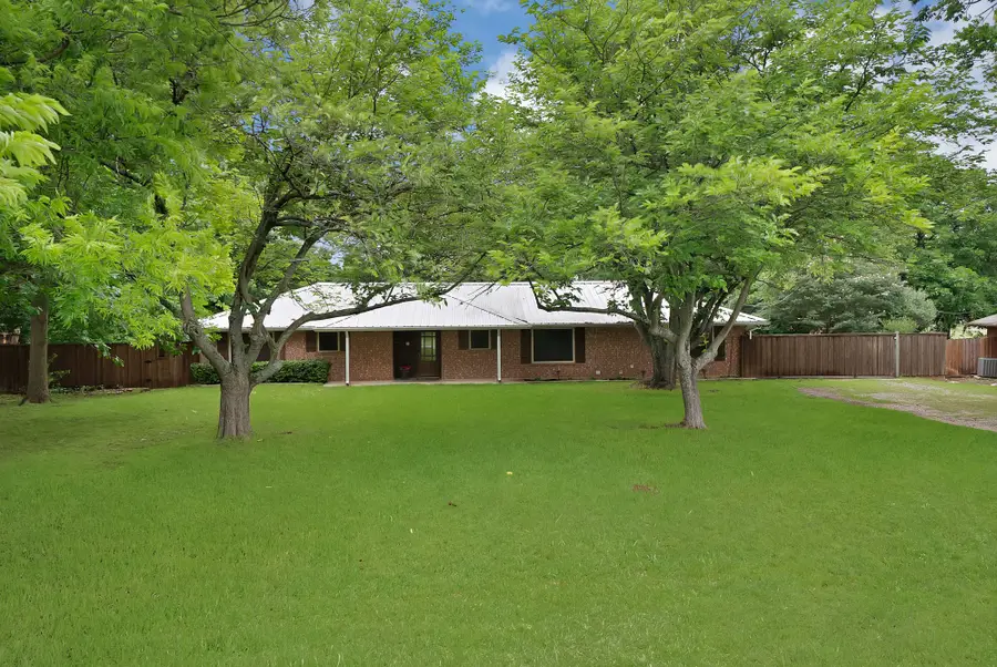 4270 Sir Lancelot Circle, Midlothian, TX 76065 - #2