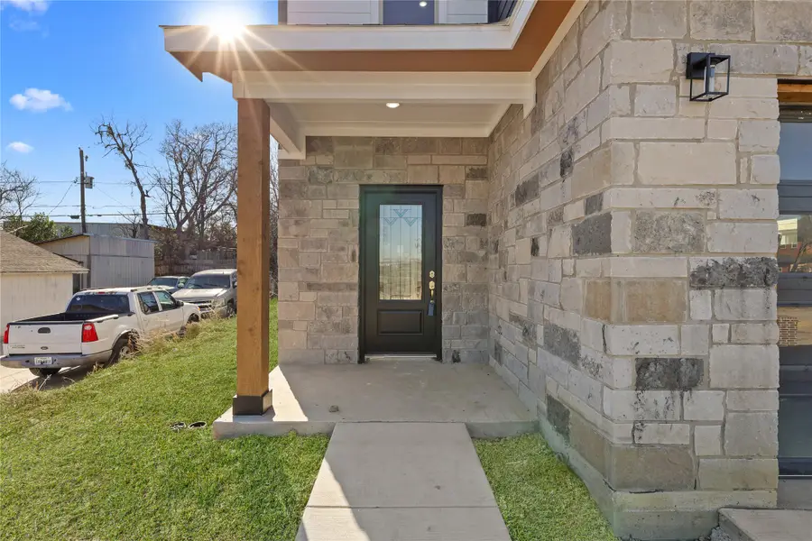 1608 D Avenue, Fort Worth, TX 76104 - #2