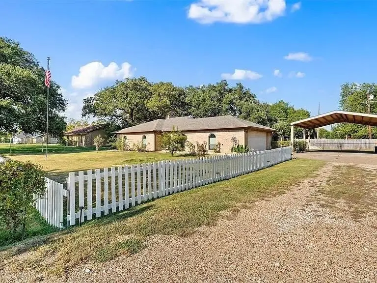 272 Locklar Loop, Waco, TX 76705 - #2
