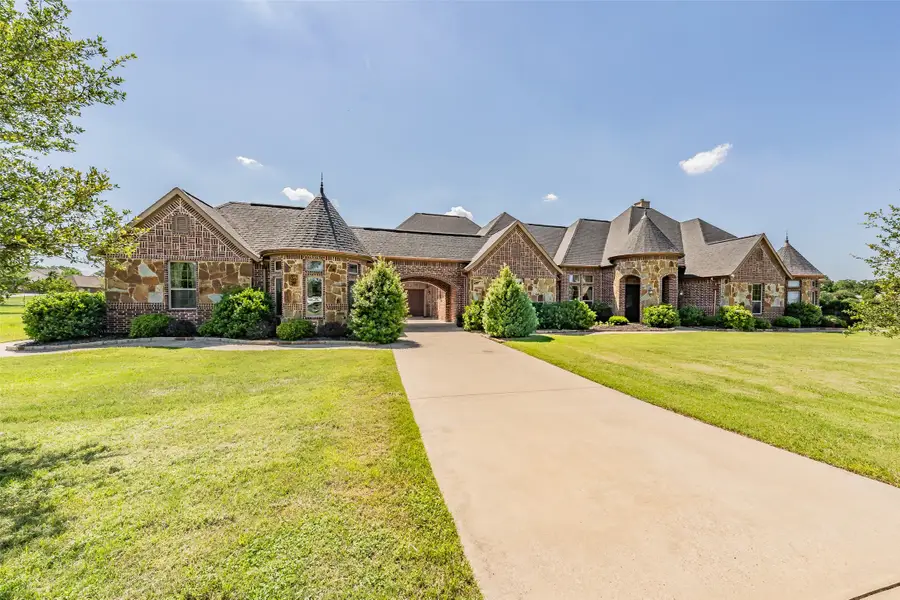112 Diamond Rose Drive, Burleson, TX 76028 - #2