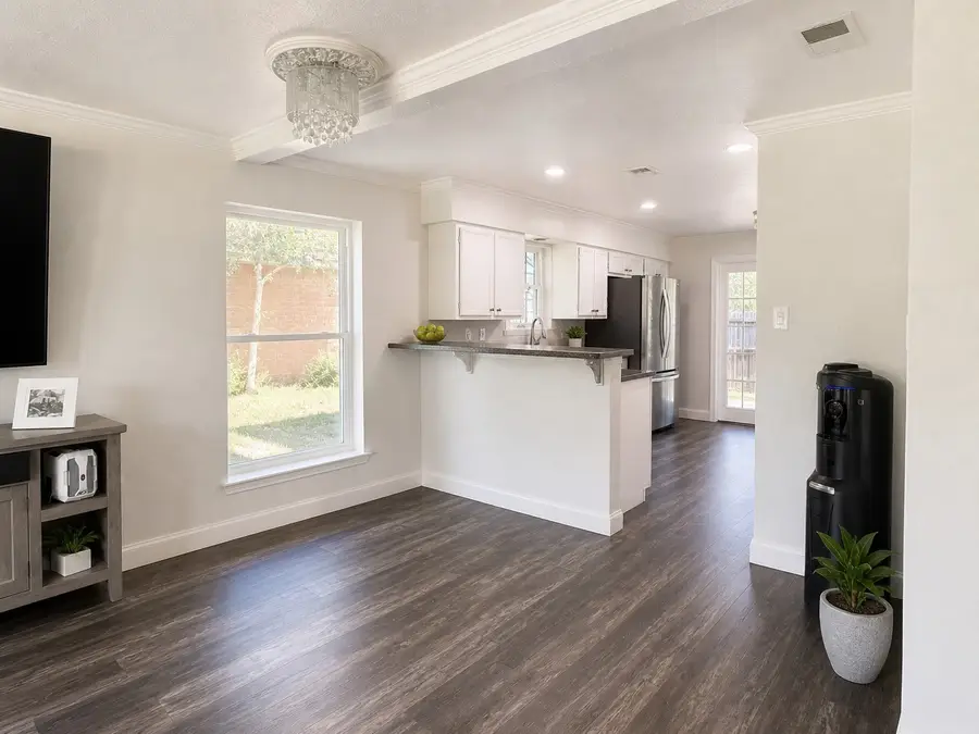 2442 Club Manor Drive, Dallas, TX 75237 - #3