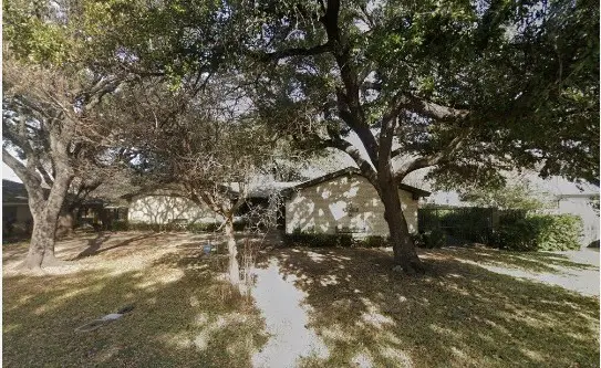 4905 Rock River Drive, Fort Worth, TX 76103