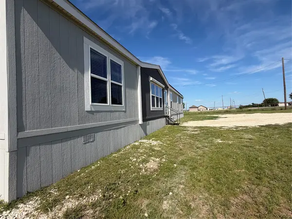 516 Glendale Drive, Godley, TX 76044