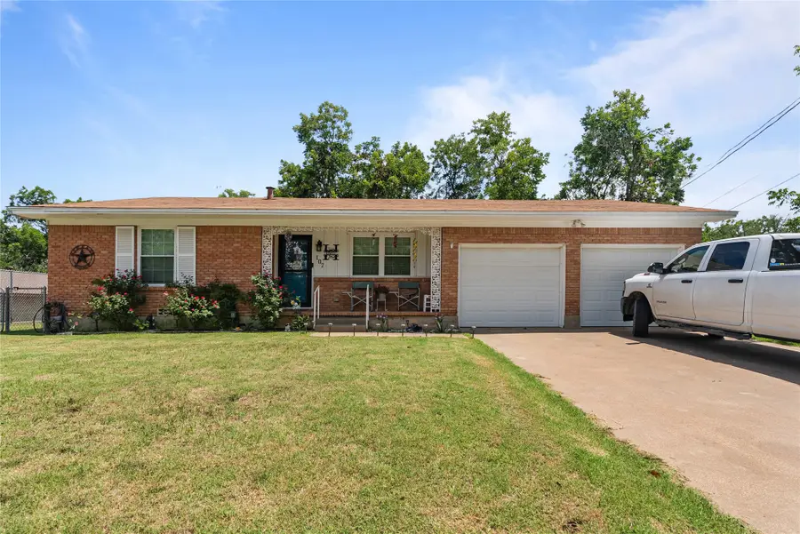 107 Woodard Avenue, Cleburne, TX 76033 - #2