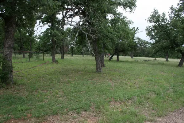 2701 Live Oak Road, Santo, TX 76472