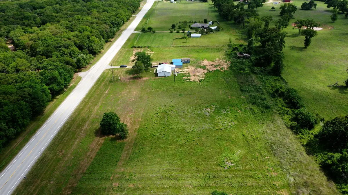 2519 Fm 2027, Lott, TX 76656 - #1