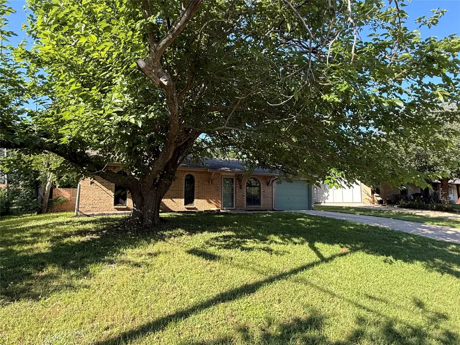 108 Cooper Street, Cedar Hill, TX 75104 - #2