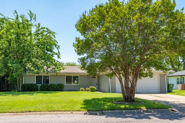 7024 Shauna Drive, North Richland Hills, TX 76180