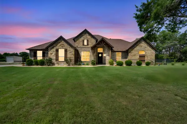 140 Taylor Ridge Drive, Waxahachie, TX 75167