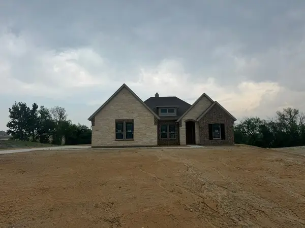 412 Indian Creek Road, Van Alstyne, TX 75495