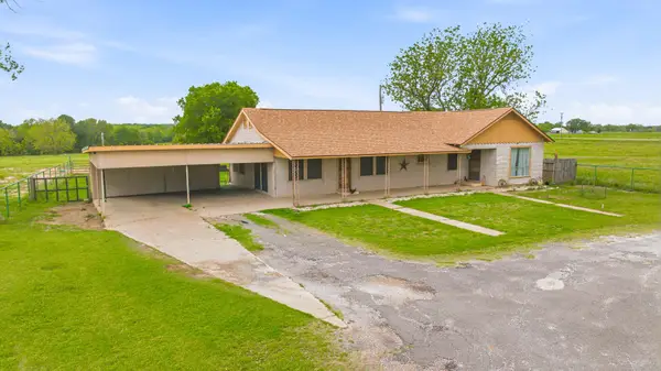 7450 E Highway 6 #2, De Leon, TX 76444