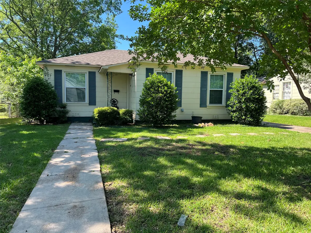 2220 E Jackson Street, Paris, TX 75460 - #1